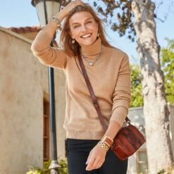 Dominique Camera Bag -Brighton Handbags Outlet Store dominique camera bag whisky 3 c9f5ab07 0ea0 411f b48e 4a71fe5f8816