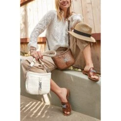 Kyla Shoulderbag -Brighton Handbags Outlet Store kyla shoulderbag white 3 267a2e5a 93c6 4b7c ad28 9b86a0f3fce3